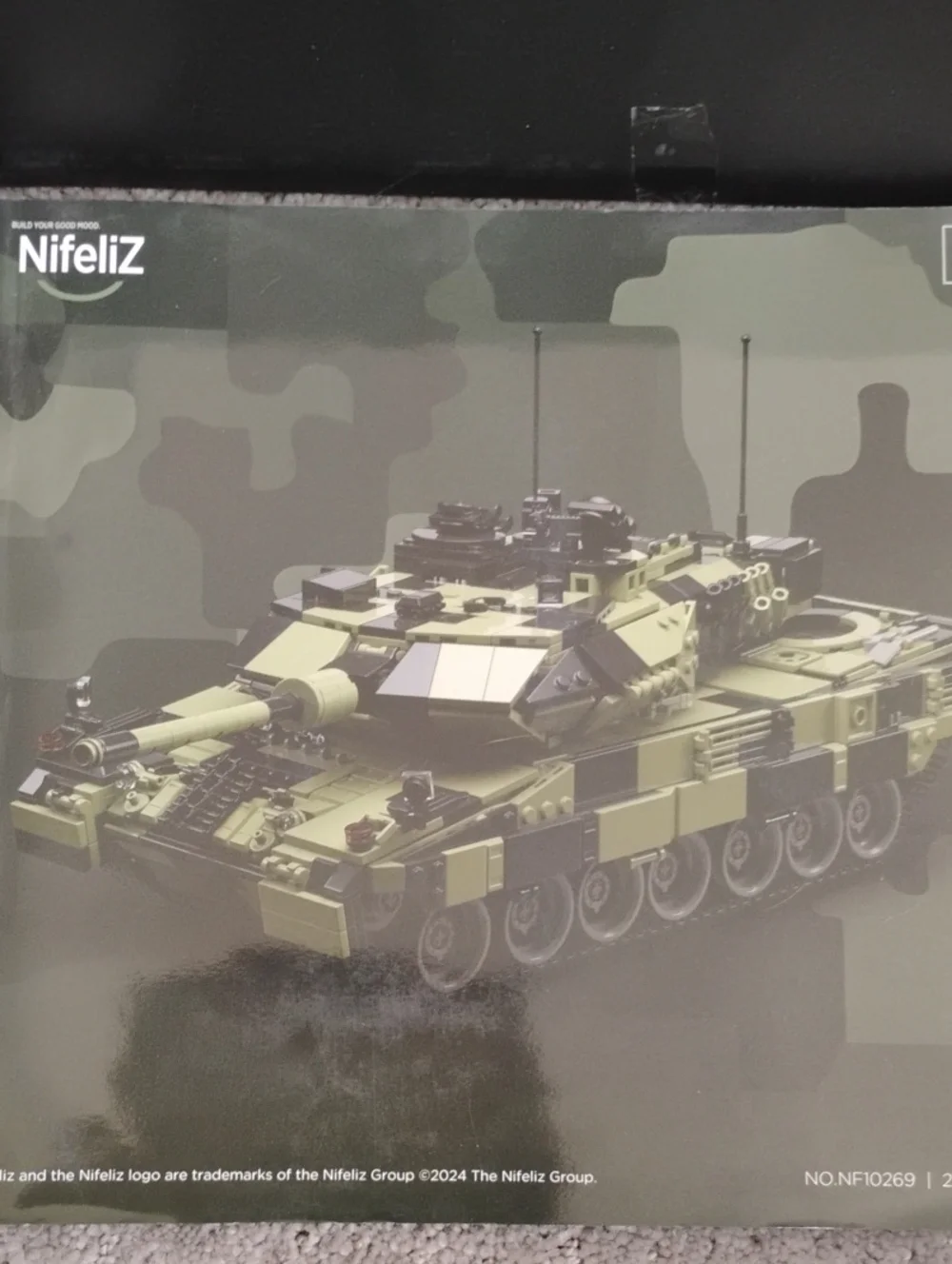 Green Military Tank Building Set - Camouflage Blocks. Nifeliz A7 Leopard 2